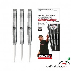 Mensur Suljovic dartpijlen